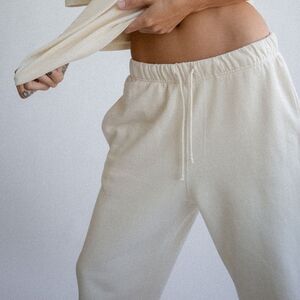 Elwood Core Sweatpant in Vintage Sand